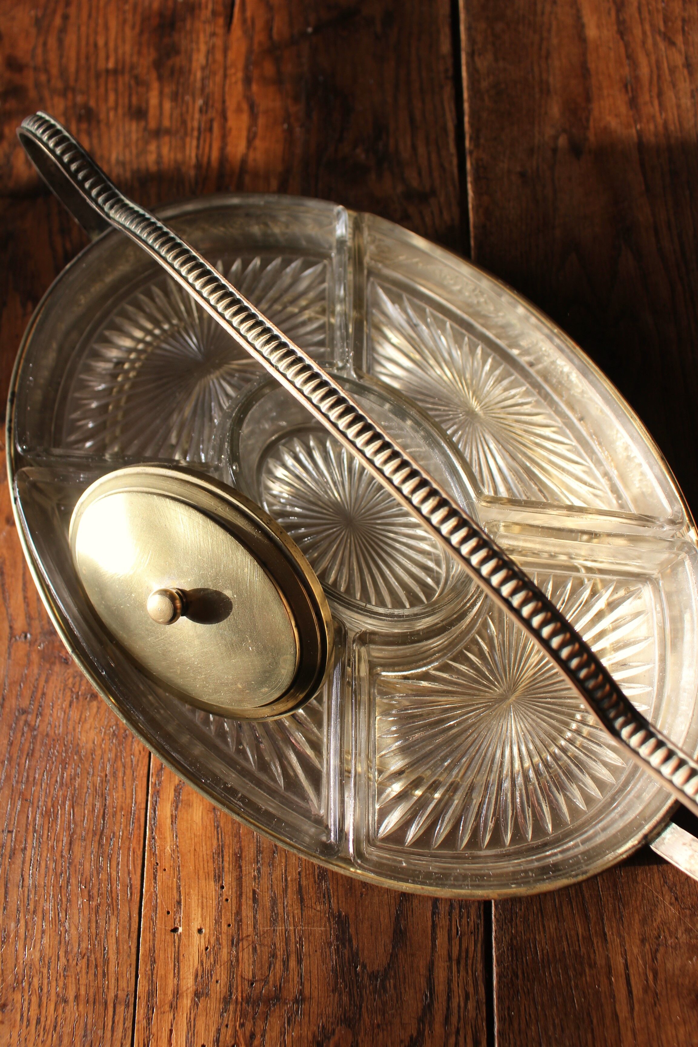 Aperitif tray golden metal brass glass compartments