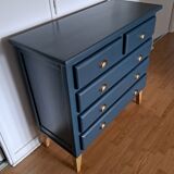 Chest of drawers in glove blue