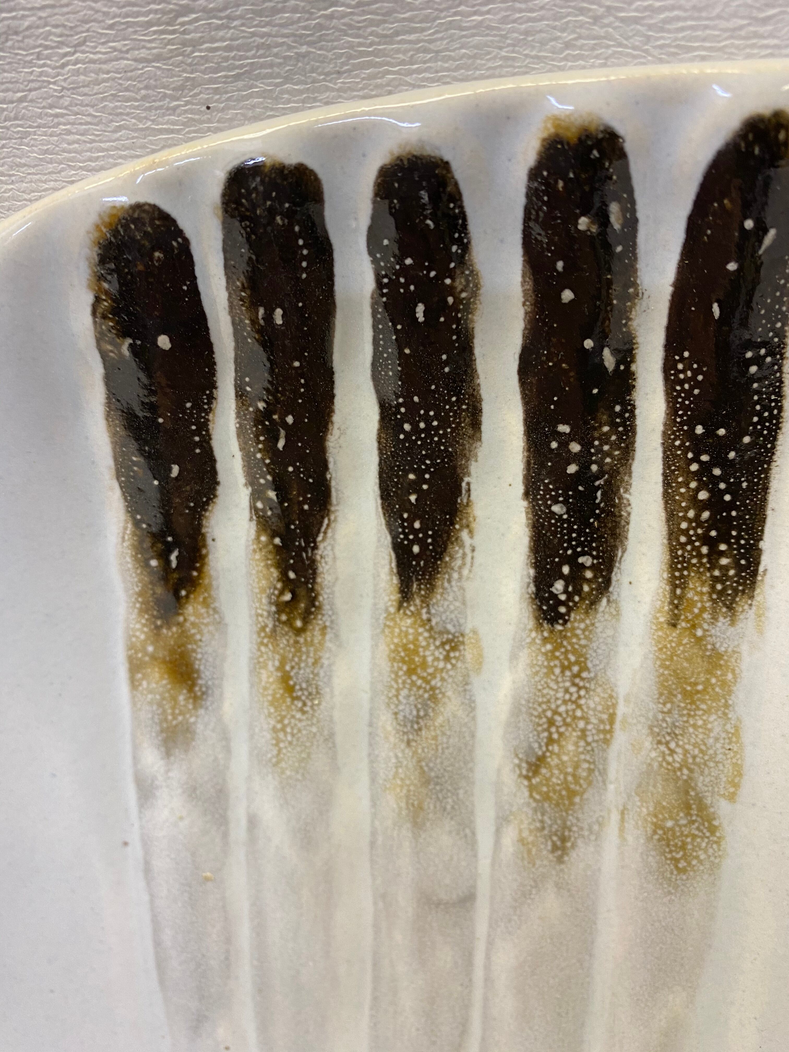 Set of 12 enamelled sandstone plates Saint Amand