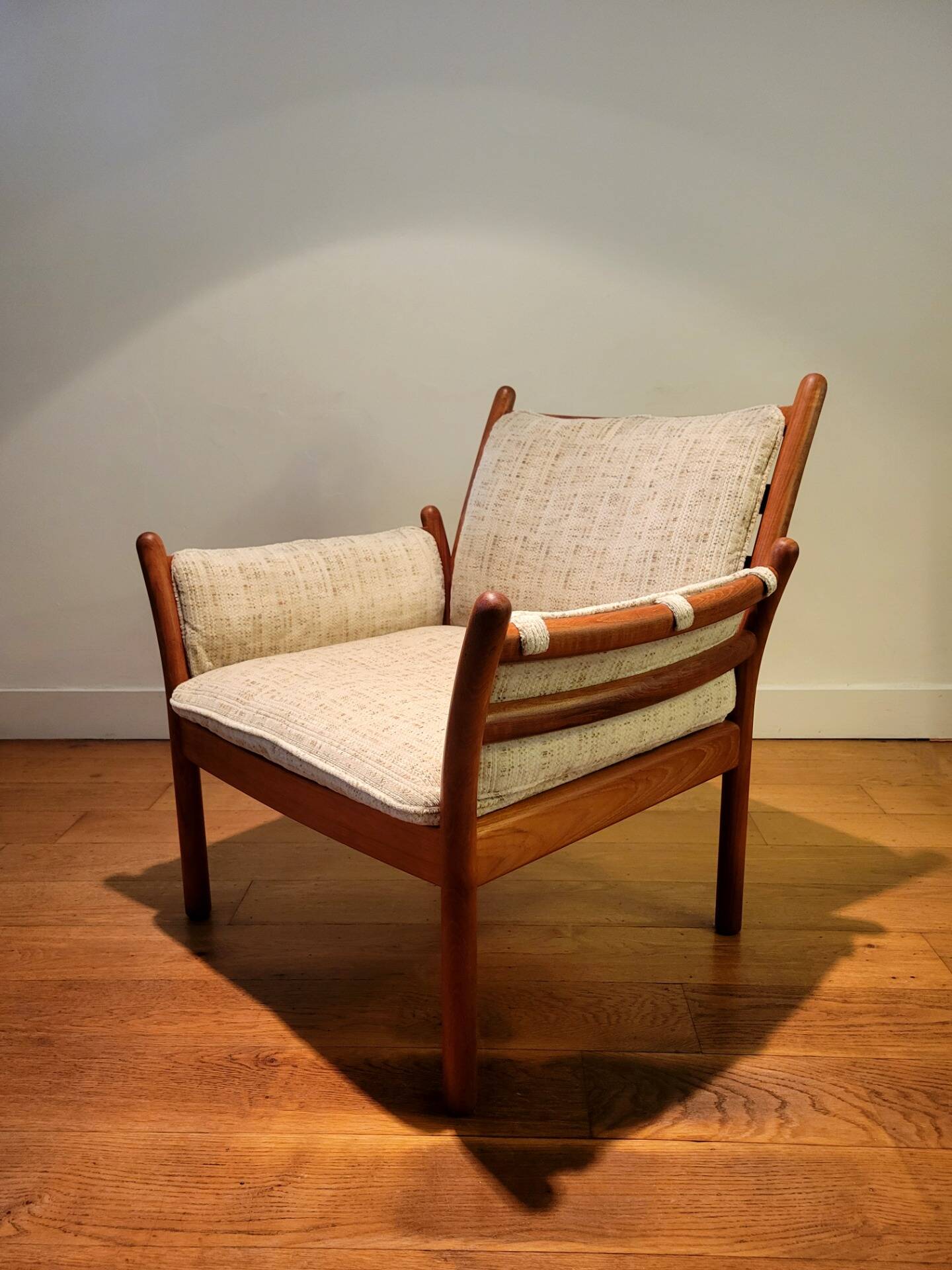 2 Genius easy chairs by Illum Wikkelsø for C.F.C. Silkeborg