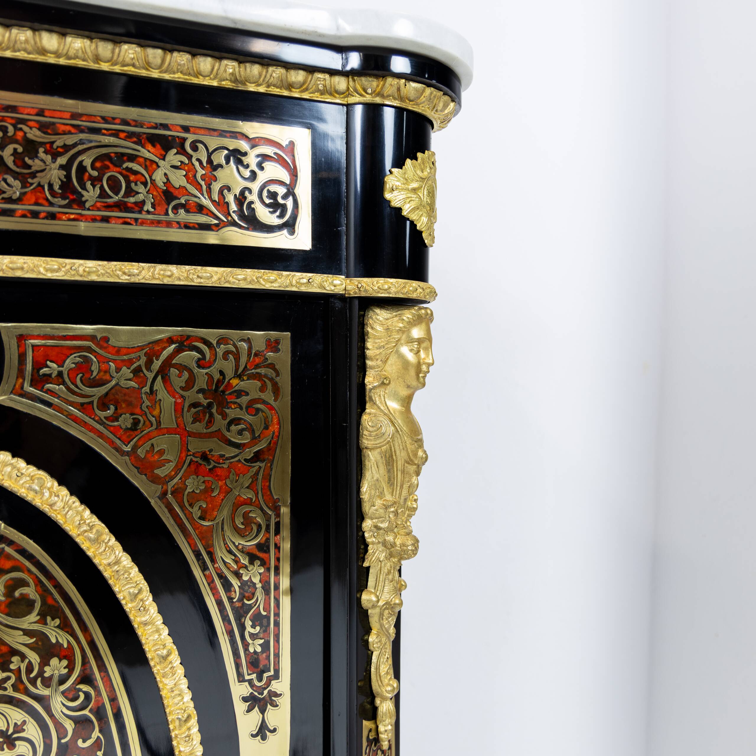 Commode Boulle style Louis XIV en écaille et laiton - XIXe