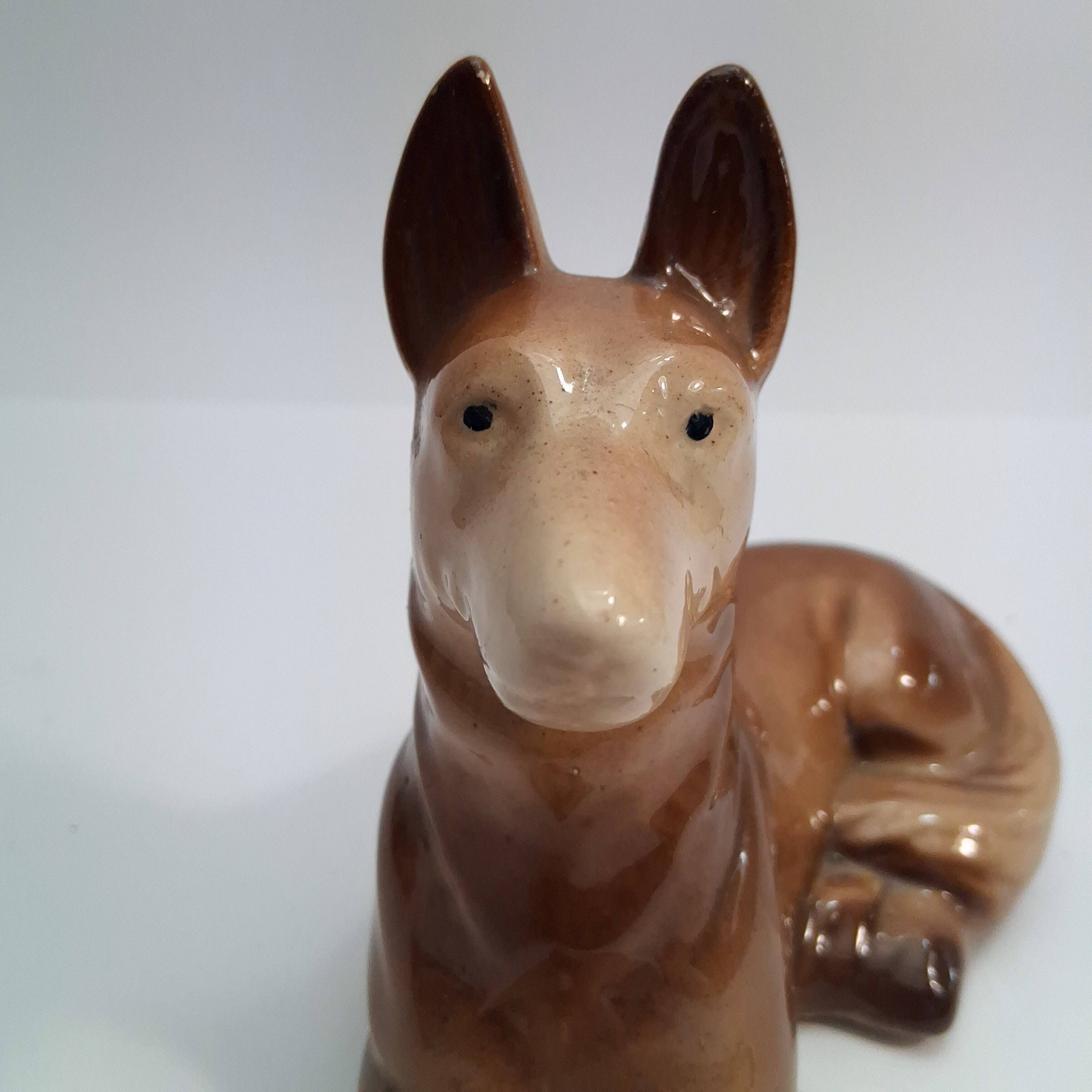 Saint Clement - Figurine - Resting Dog - Ceramic