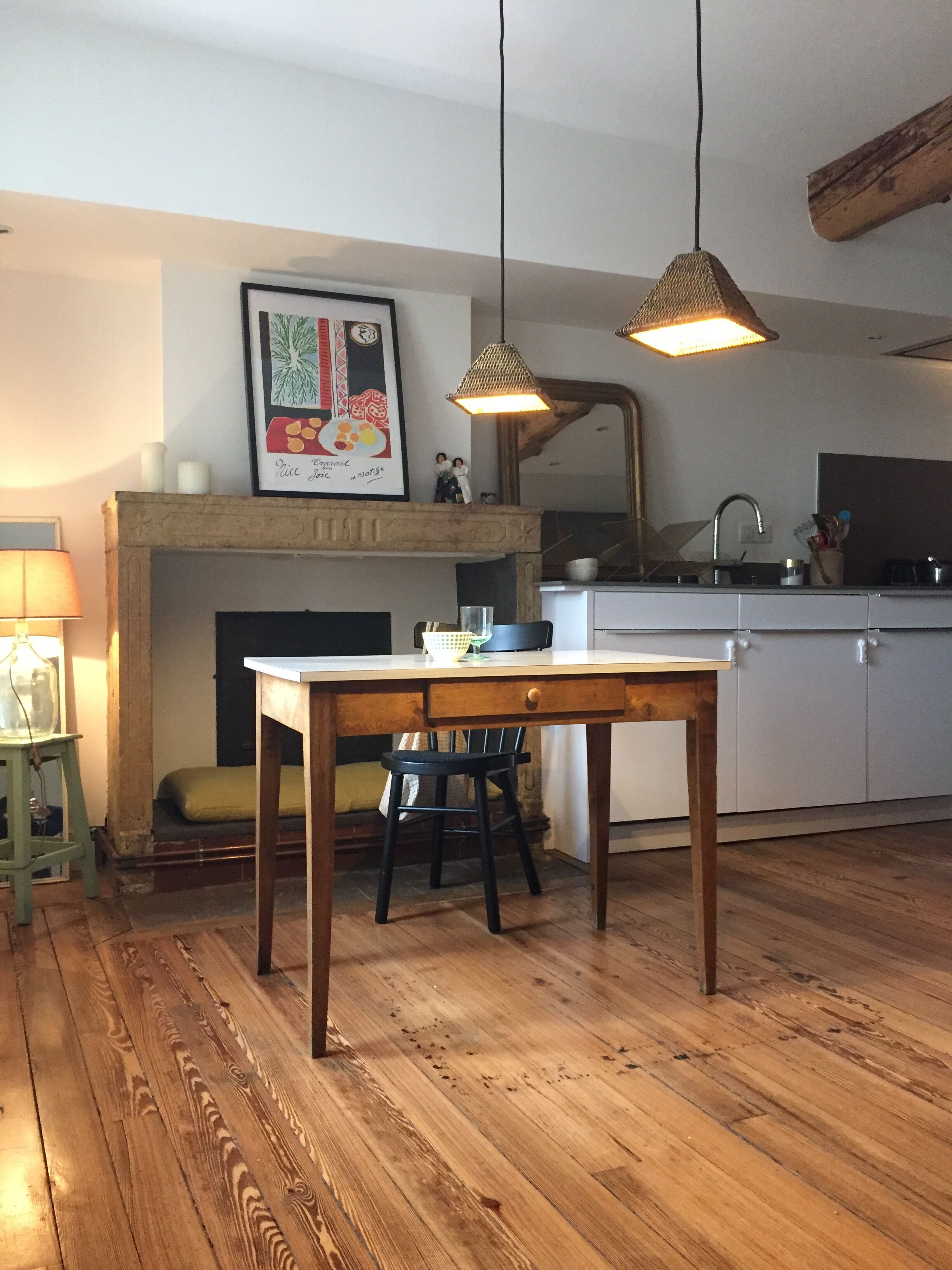 Farm table