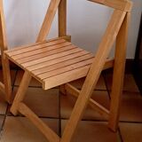 Wooden folding chair in the style of Aldo Jacober