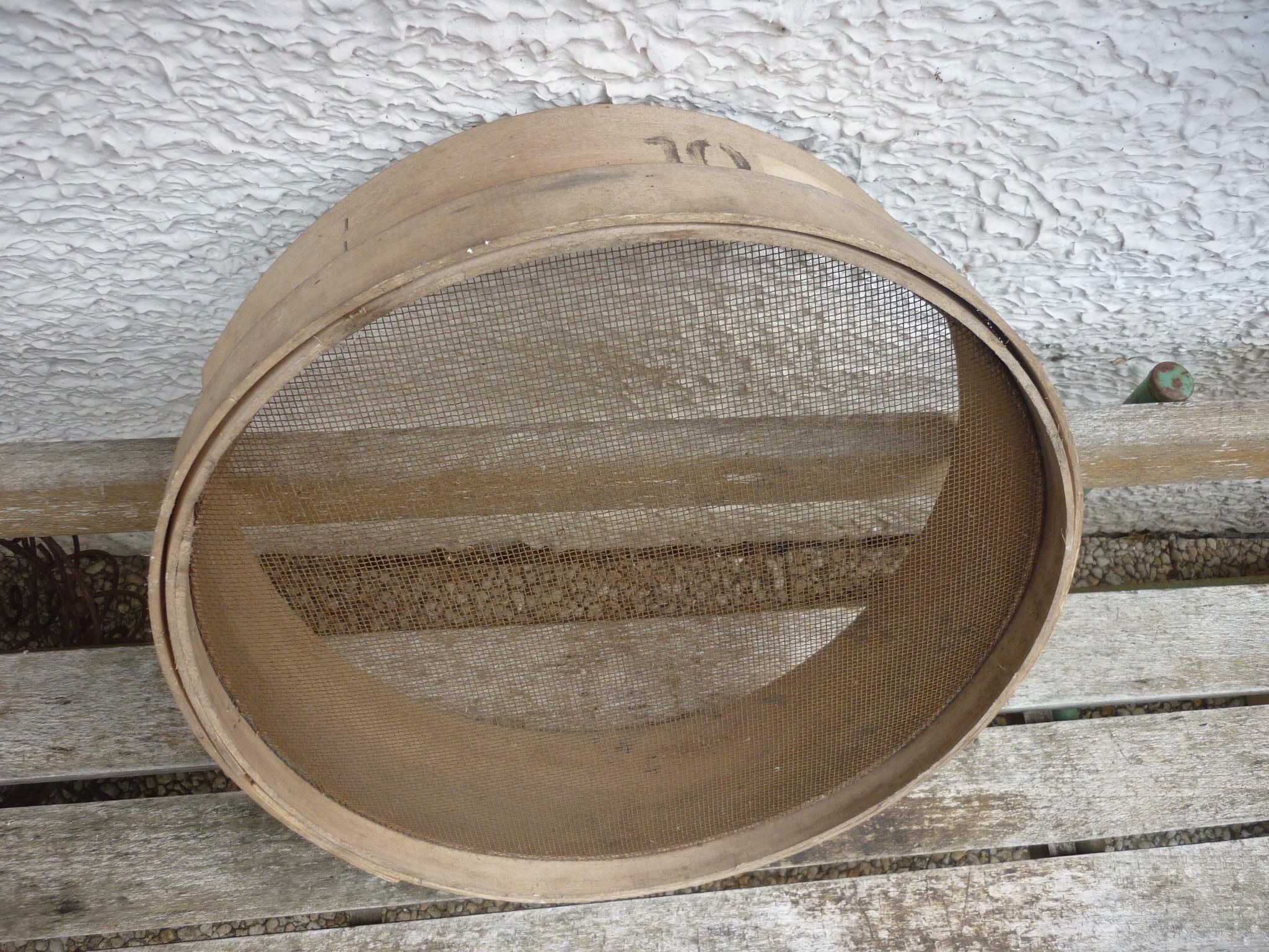 Vintage mason sieve Ø 44 cm
