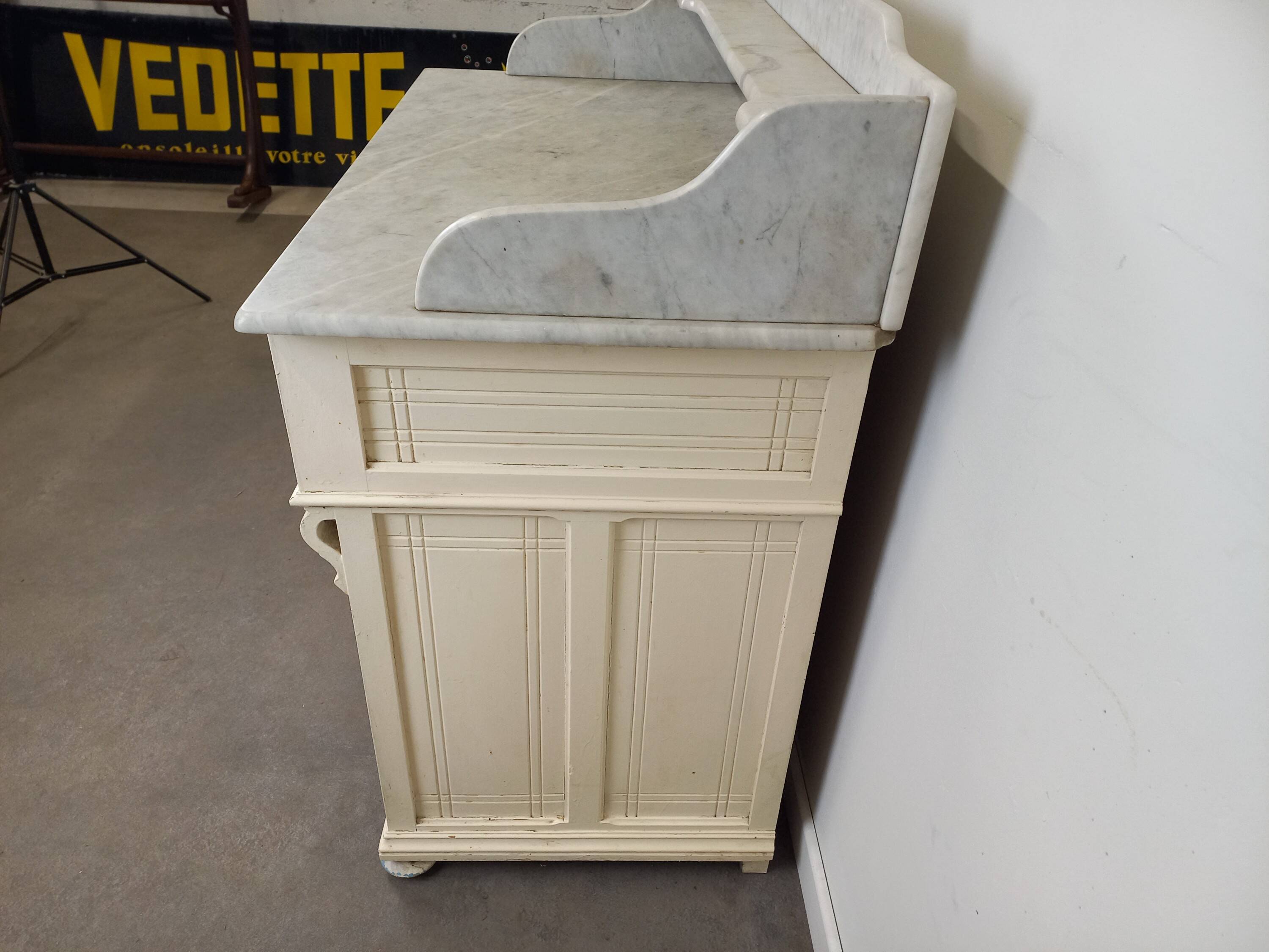 Marble top bathroom cabinet