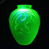 Jobling B2 Bird and Corn Vase Uranium Glass