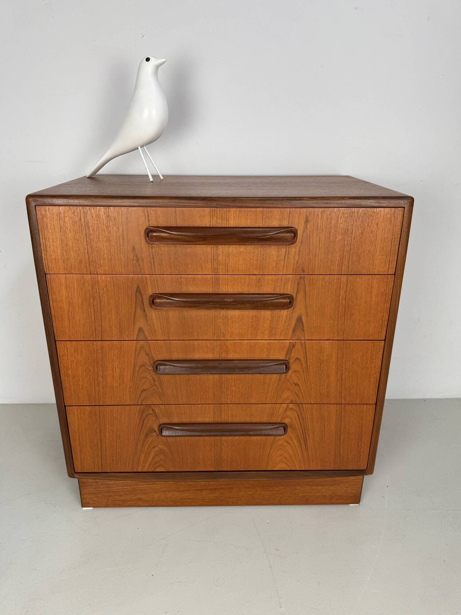 Vintage "Fresco" chest of drawers by G-Plan design V.Wilkins from the 1960s
