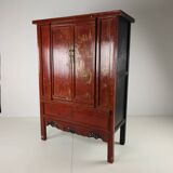 Antique Chinese red lacquer cabinet, late 19th / early 20th century.