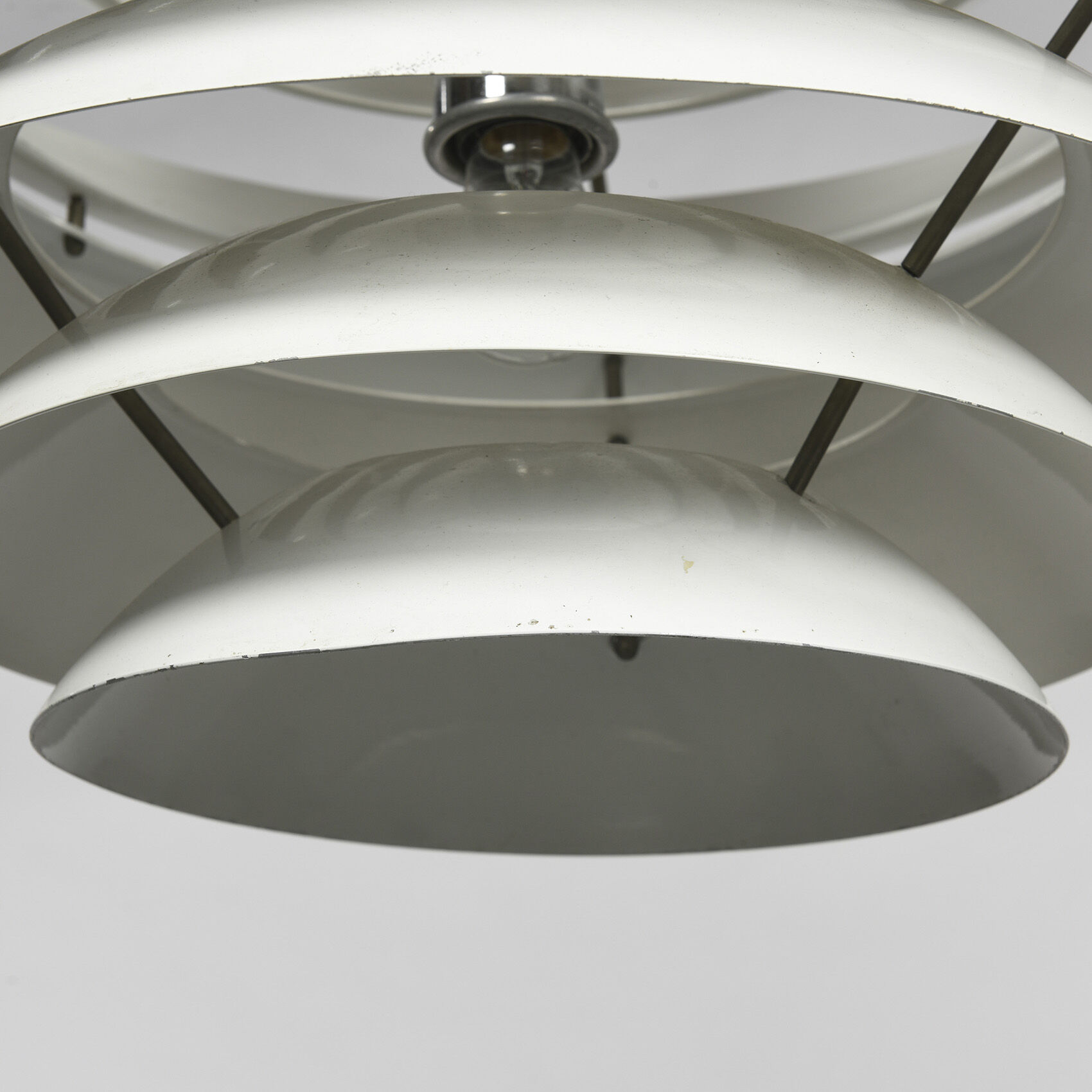 Metal suspension, Italy