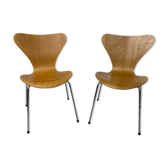 Chaises 3107 par Arne Jacobsen pour Fritz Hansen