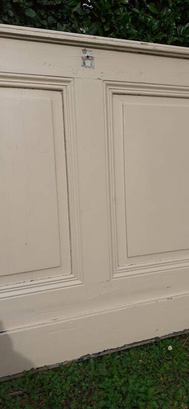 Low wall panelling 8.65m panelled with mouldings wainscoting skirting.