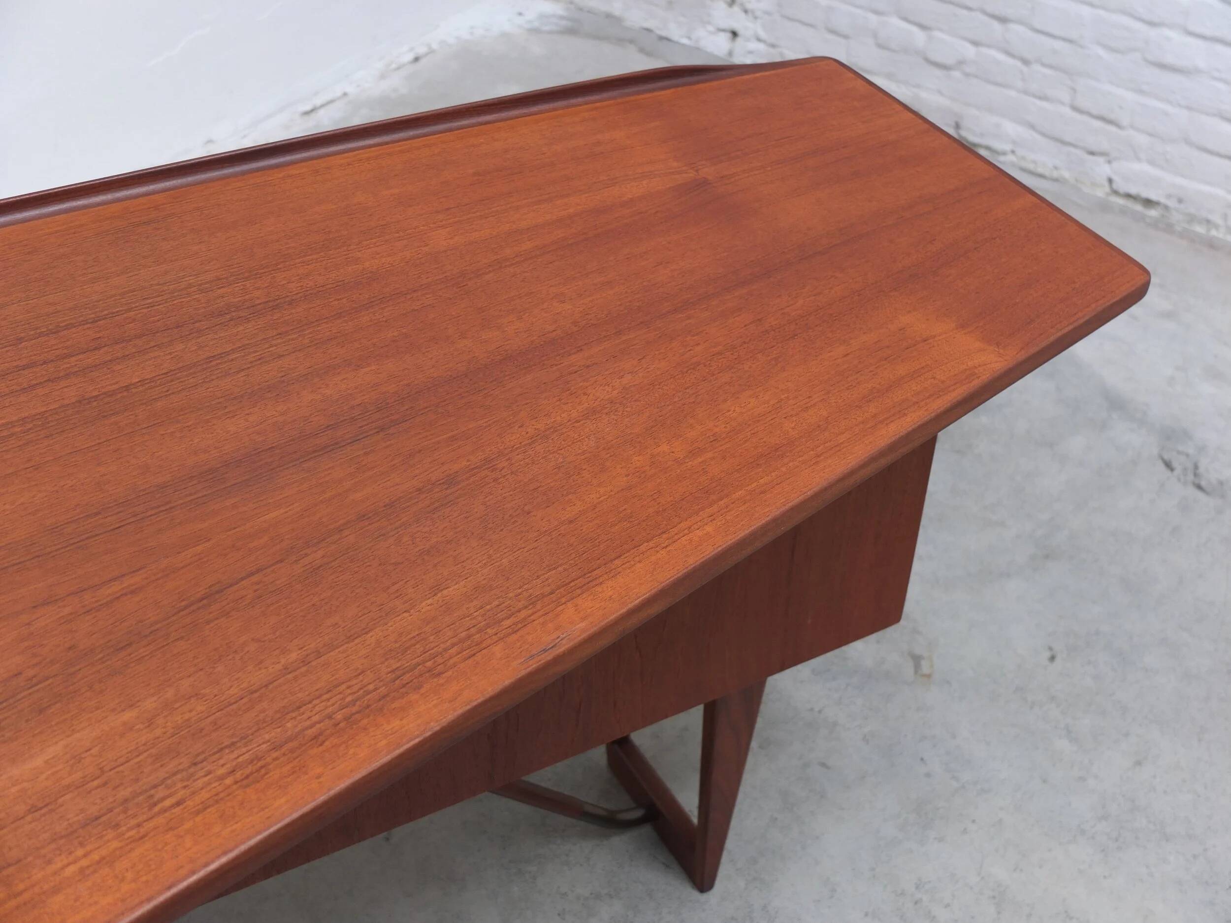 Freestanding 'Boomerang' desk in teak by Peter Løvig Nielsen, 1968