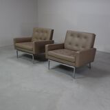 Florence Knoll lounge chairs model 65a for Knoll International.