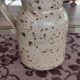 Sandstone pitcher