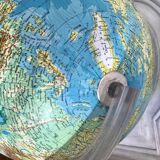 Globe terrestre lumineux vintage