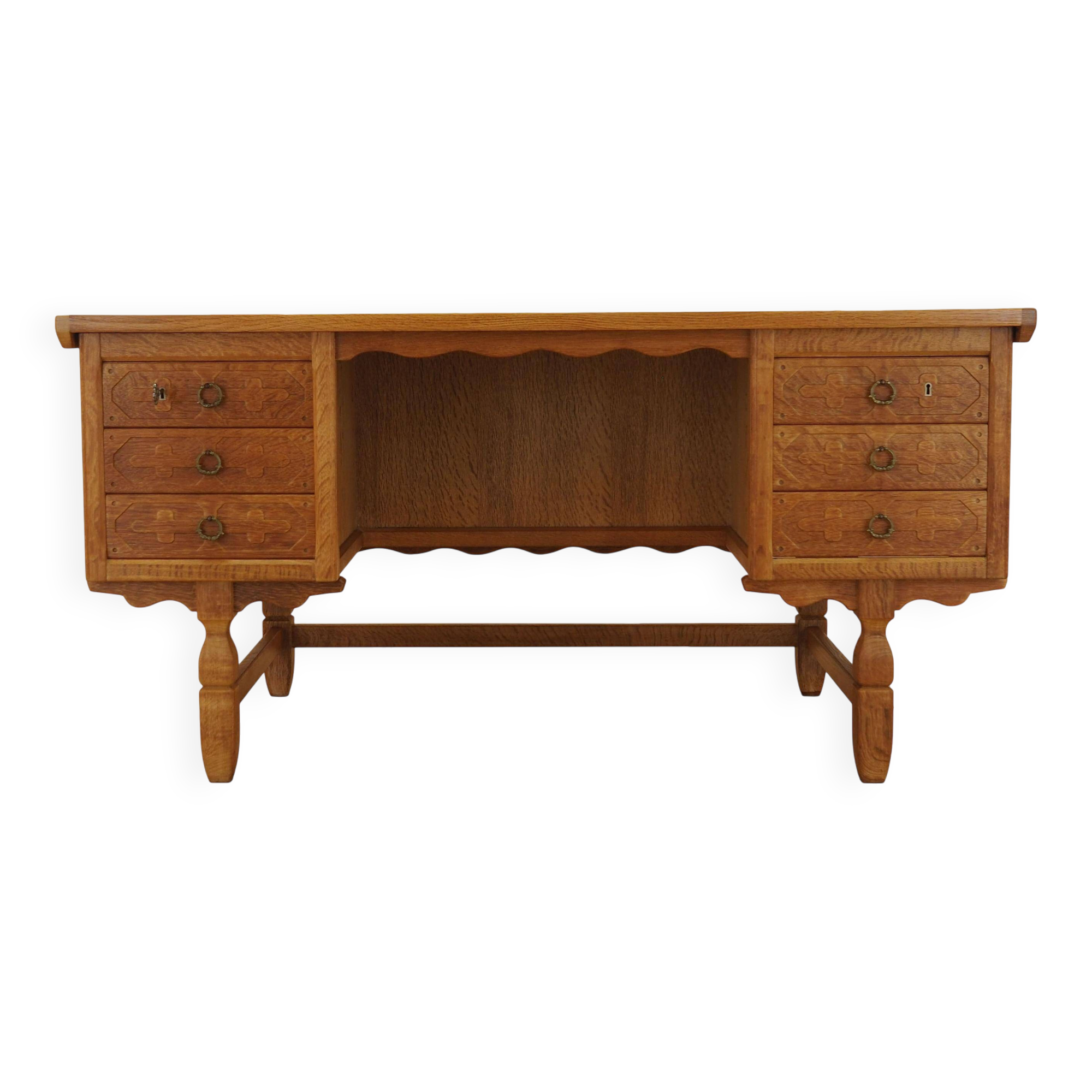 Bureau danois en chêne par Henning Kjærnulf, années 1960