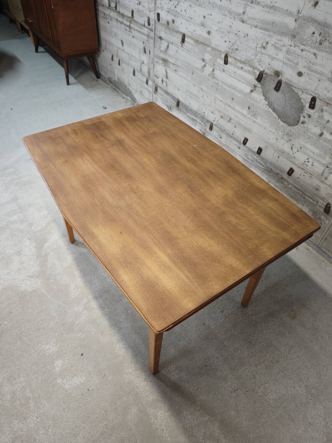 Vintage extendable dining table for 6/10 people