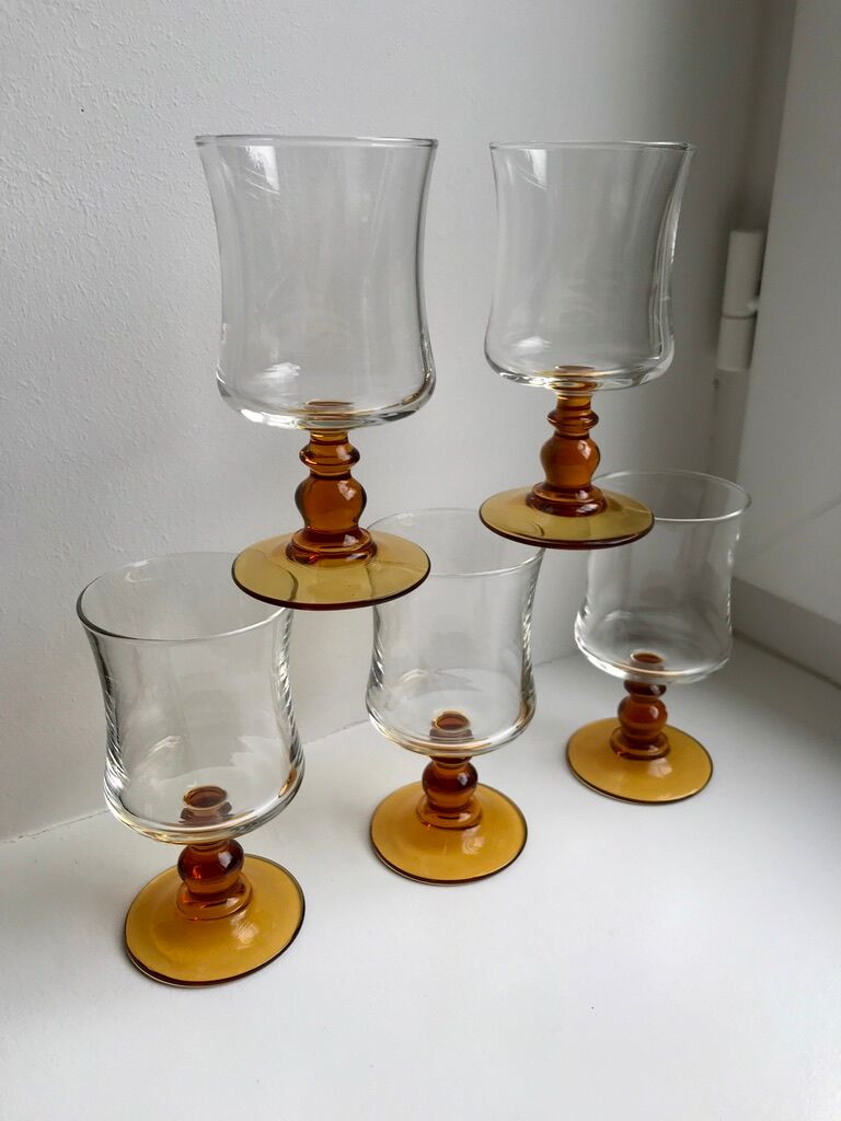 Set of 5 glasses with amber feet 70s