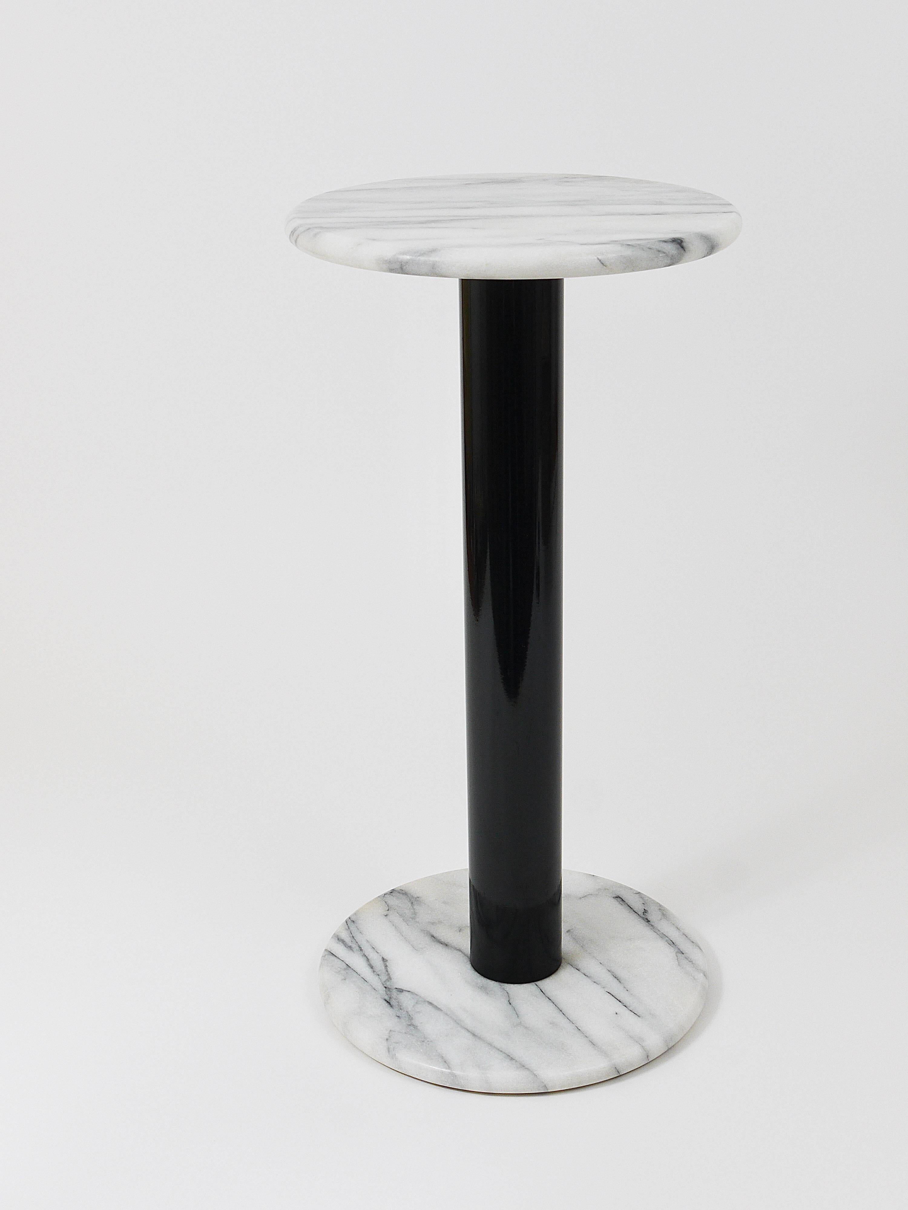 Postmodern pedestal table / plant stand in white Carrara marble, Italy, 1980s