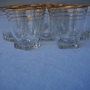 Golden liqueur service from the 1950s-1960s and its 12 glasses.