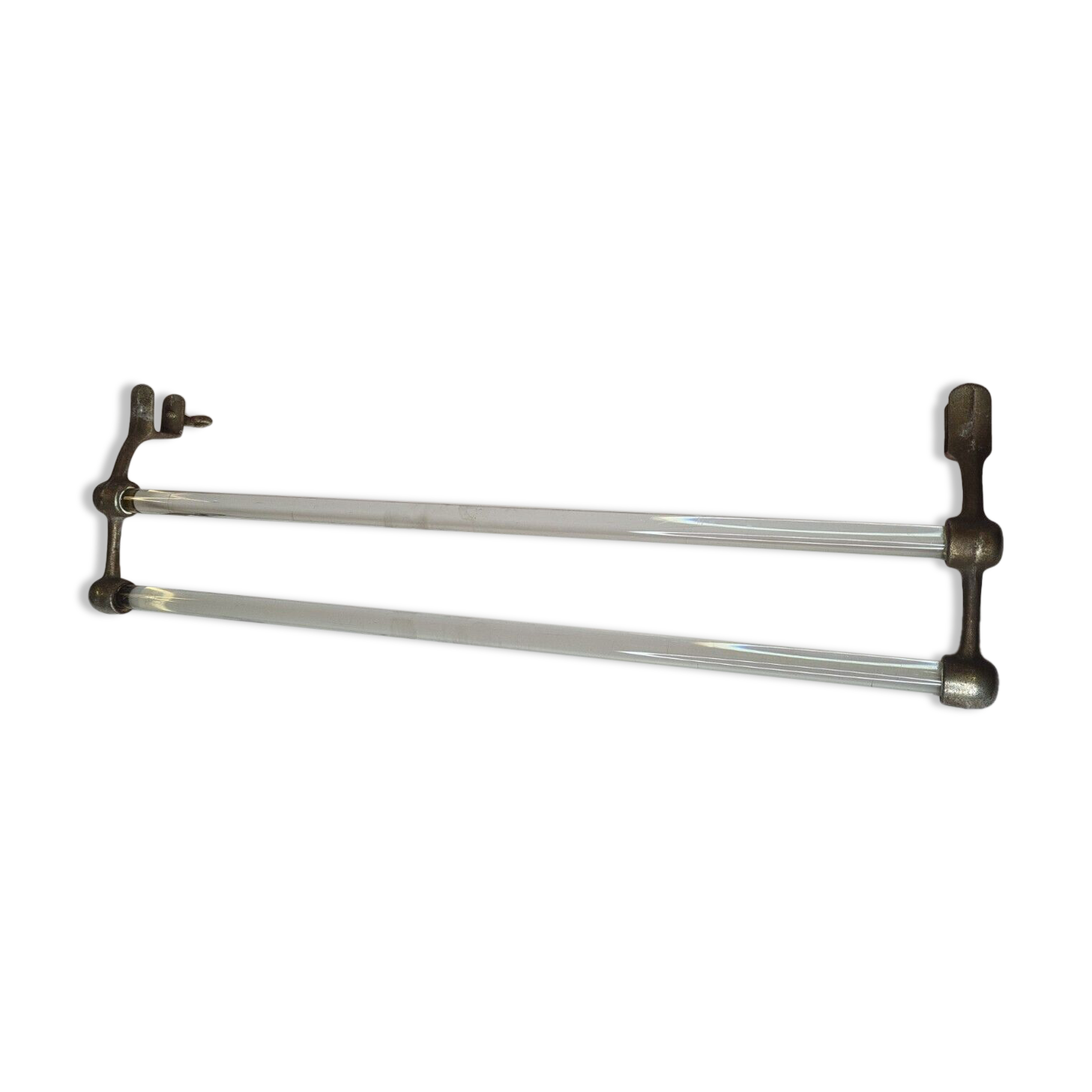 Towel rack in chrome iron and glass