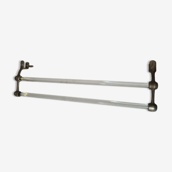 Towel rack in chrome iron and glass