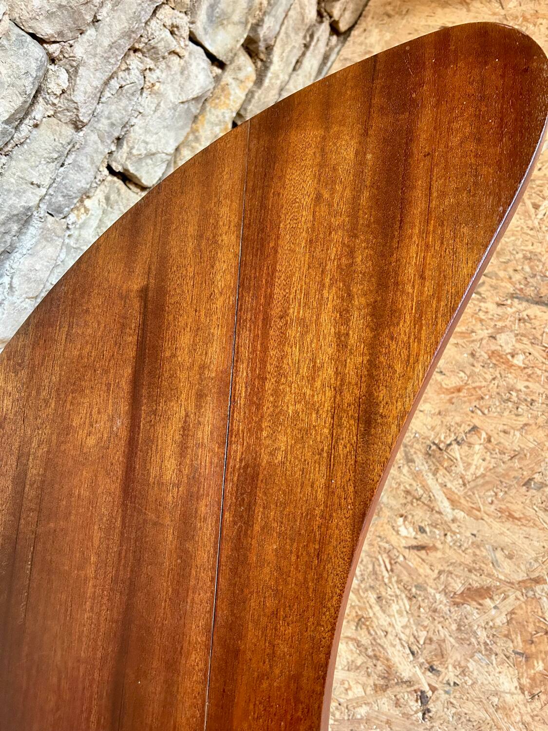 Kidney-shaped coffee table in mahogany, 1950s design