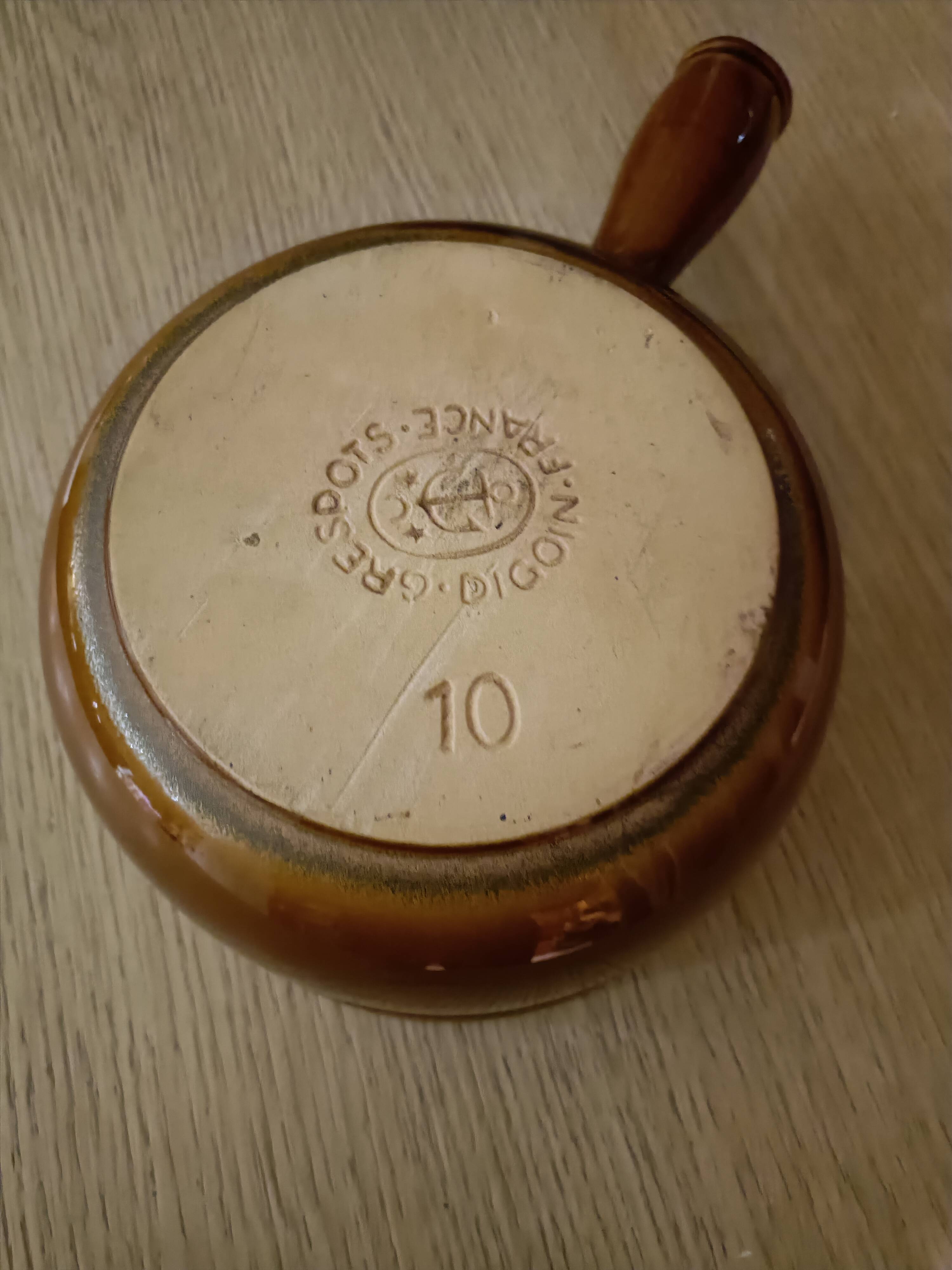 Digoin stoneware casserole