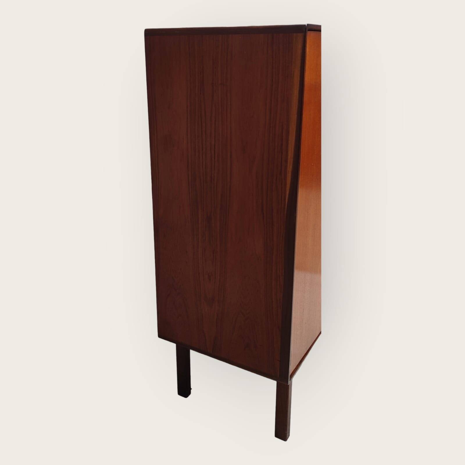 Armoire du milieu du siècle