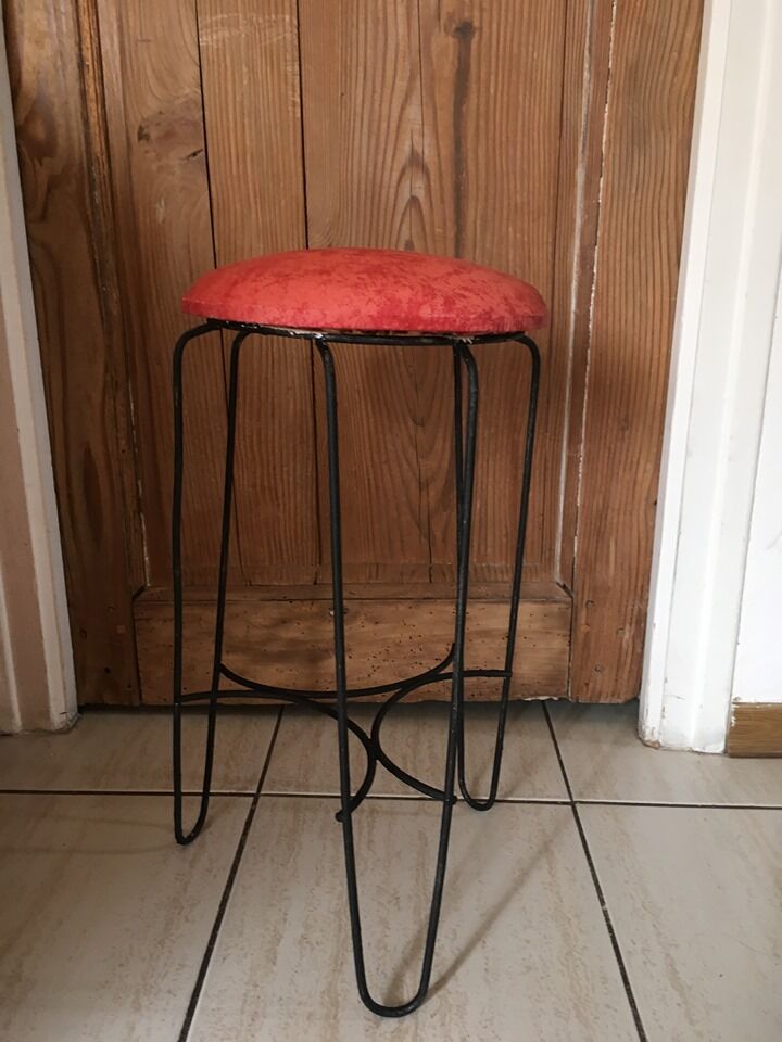 70s tripod stool