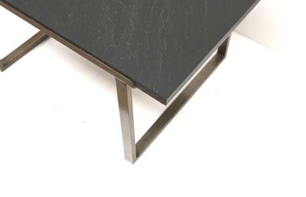Table basse vintage en ardoise lourde fabriquée dans les années 1970