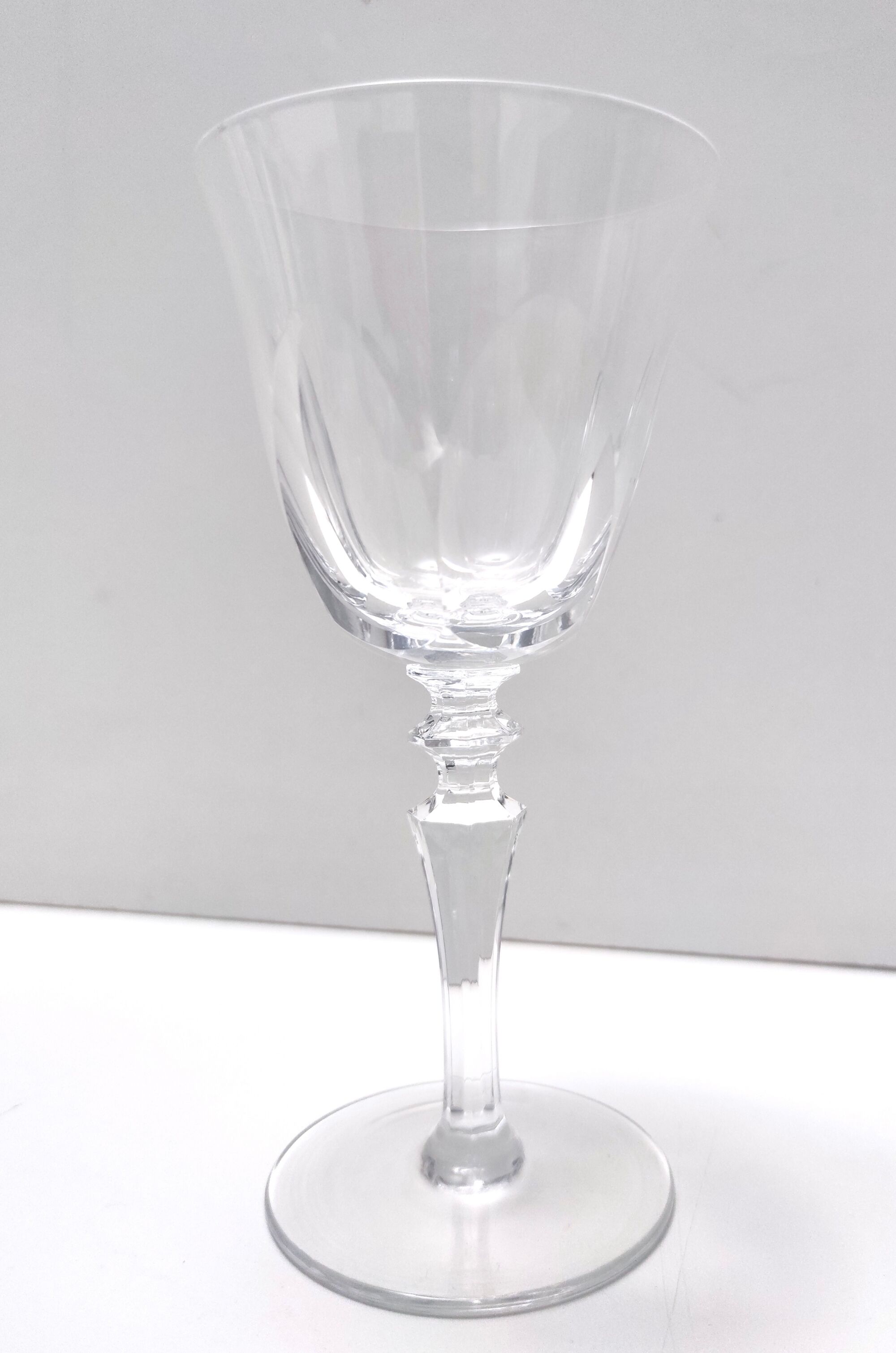 Postmodern Set of 8 Baccarat Crystal Champagne Coupes, France
