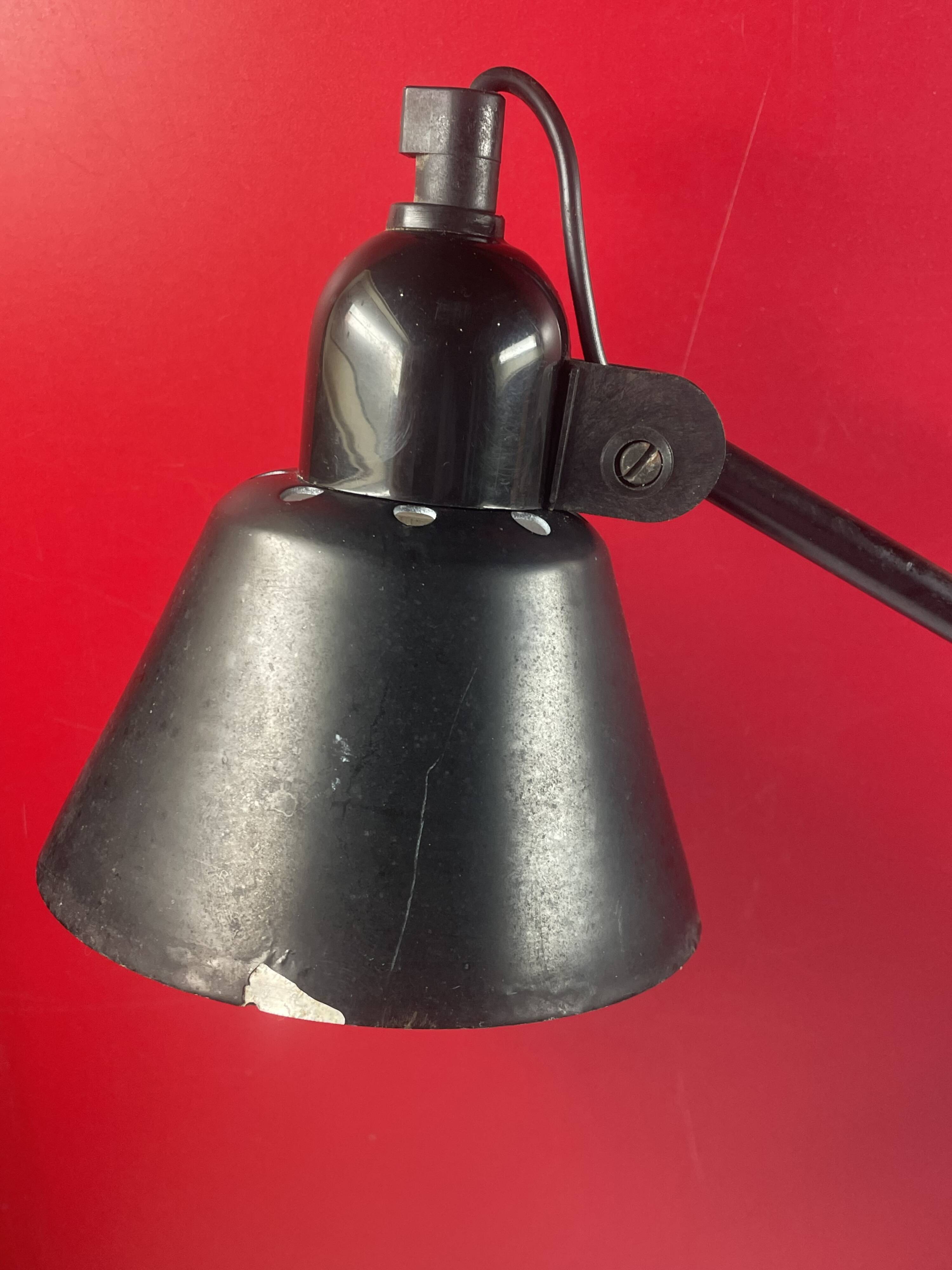 Vintage articulated lamp from the 70s - workshop, garage 62 cm right