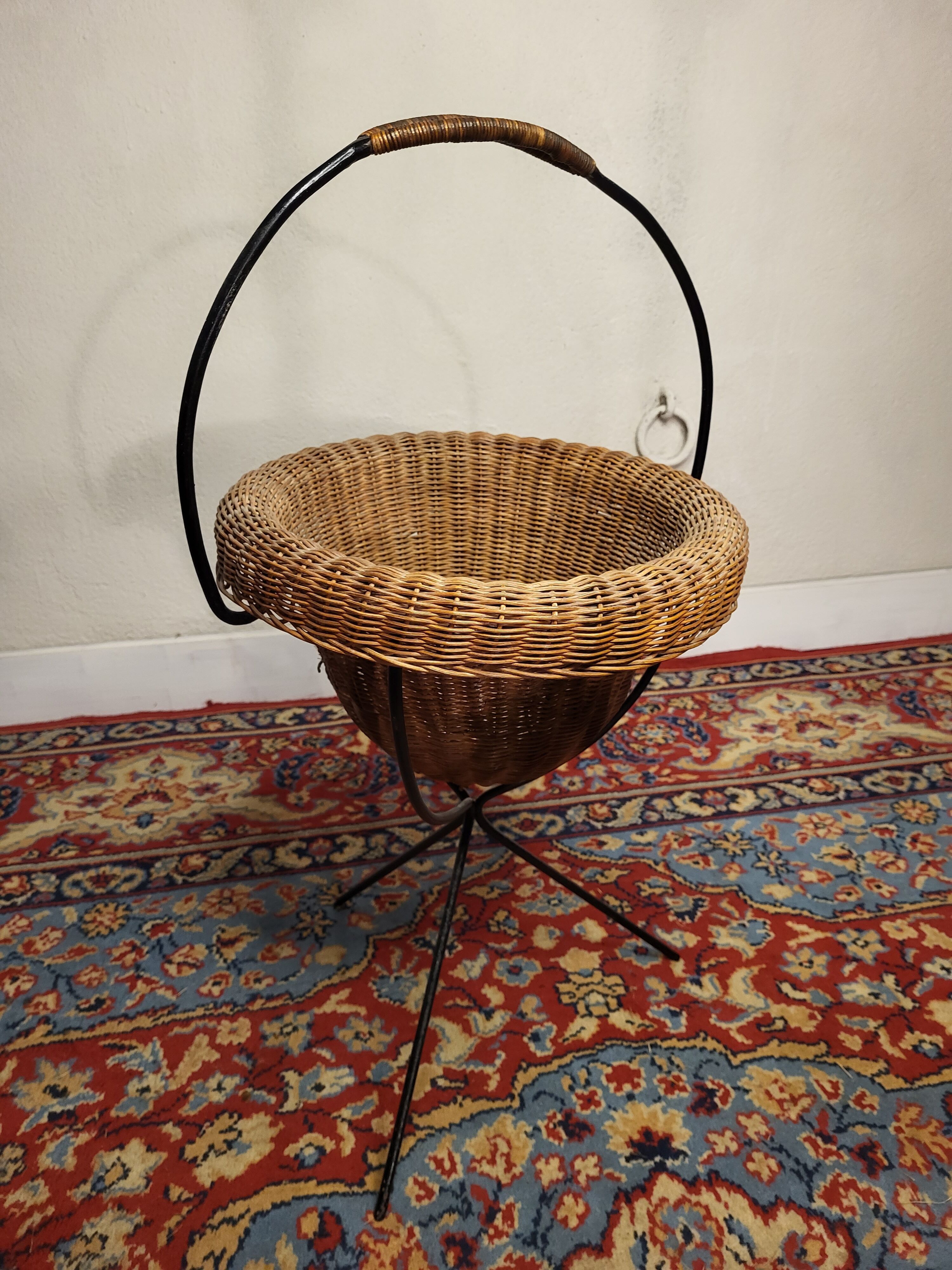 Worker / plant holder metal osier 50s