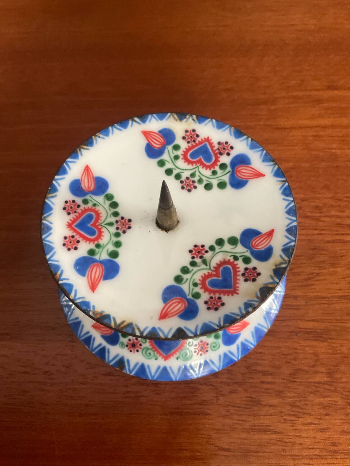 Poljak candle holder from the 1950s-60s in enamelled sheet metal.