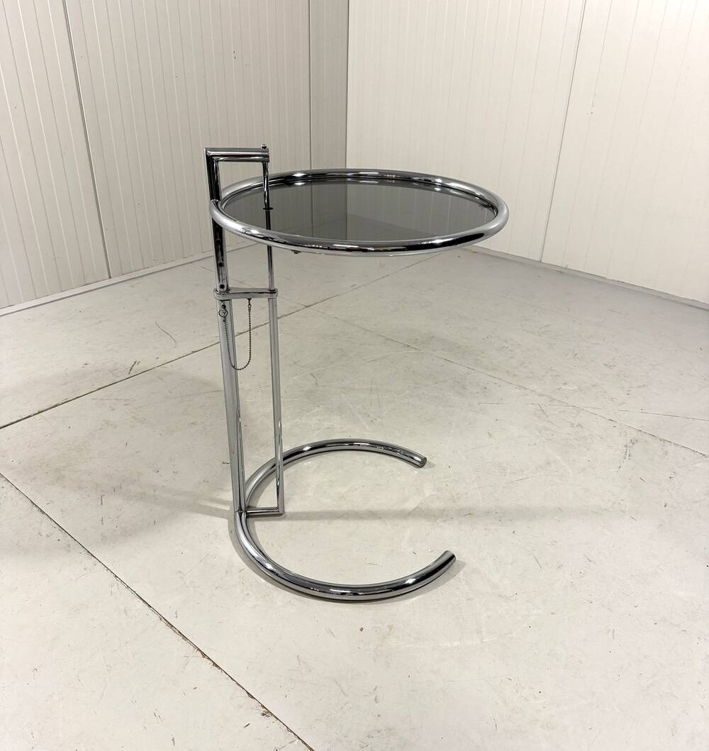 Eileen Gray adjustable side table E1027 Vereinigte Werkstätten