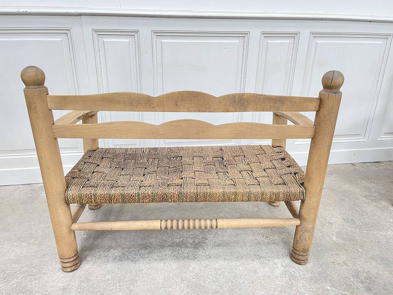 1950s bench in woven rope