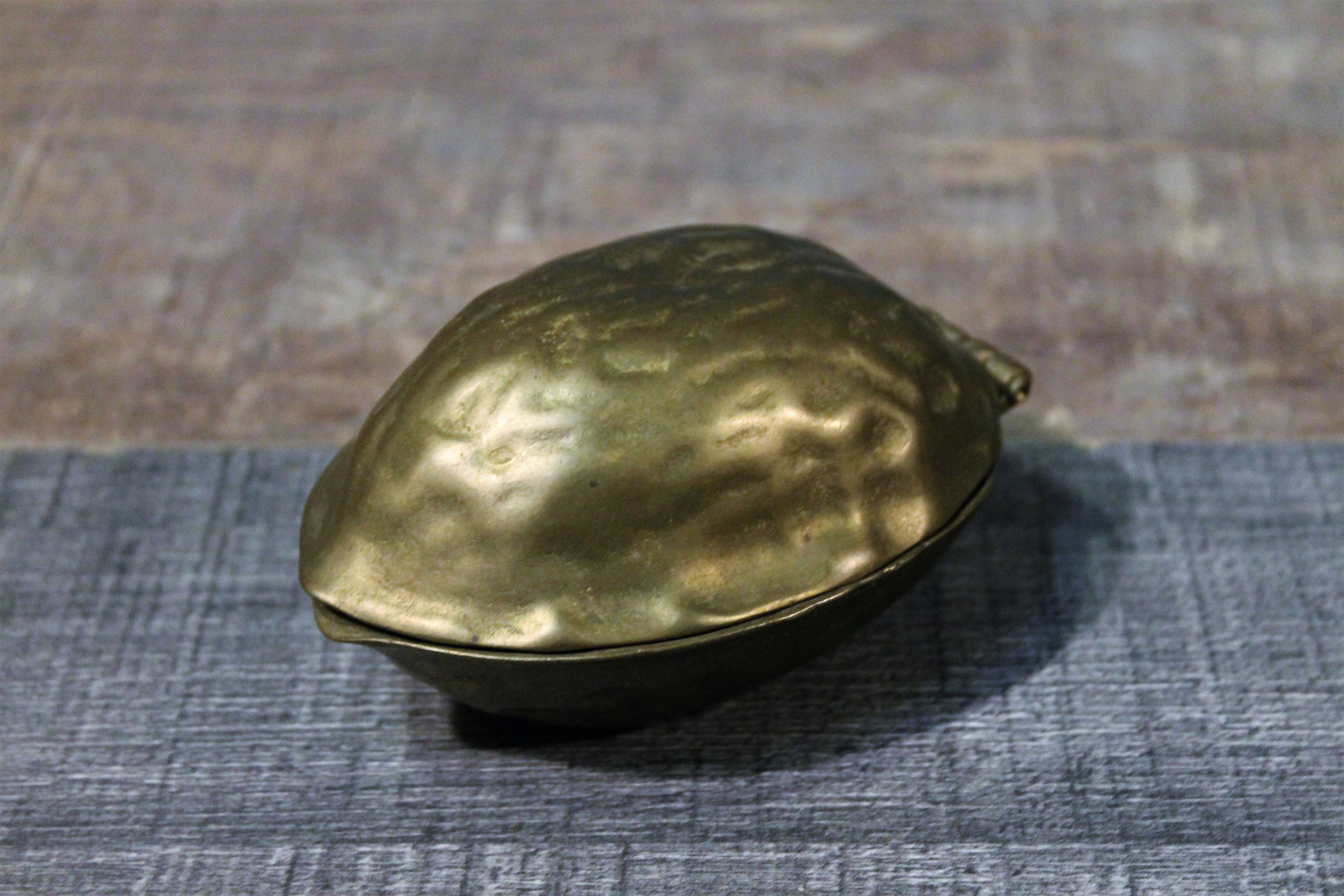 Ashtray nuts 1960