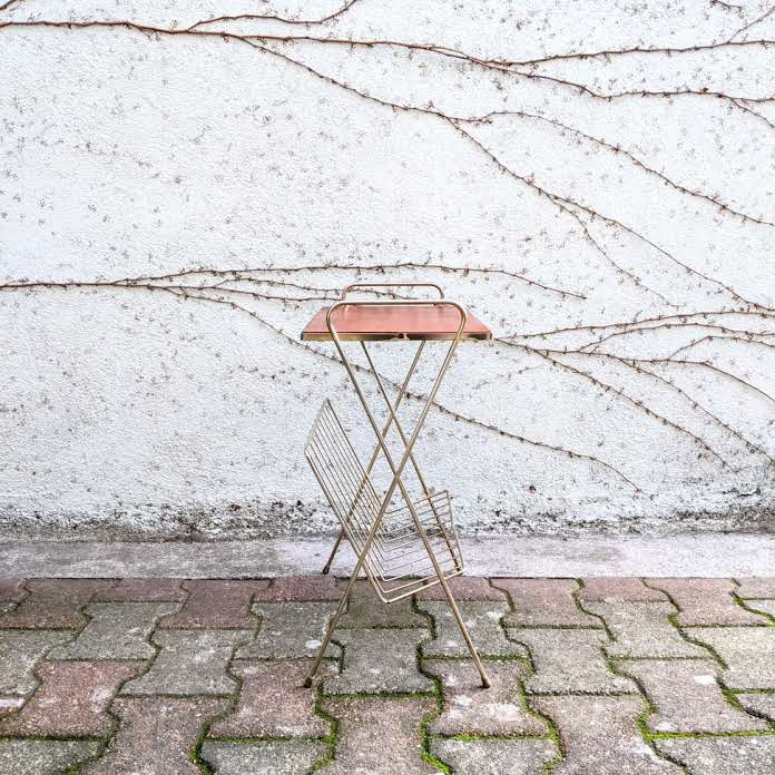 Review door / vinyl with tablet 60s