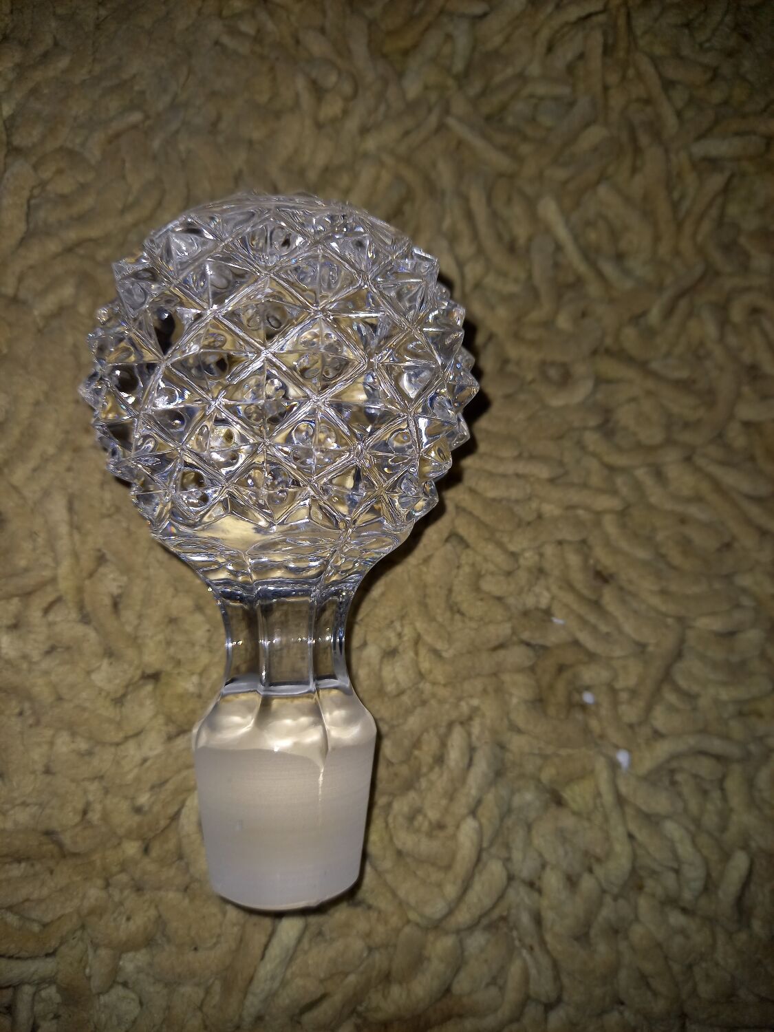 Carafe a whisky en verre avec son bouchon d'origine