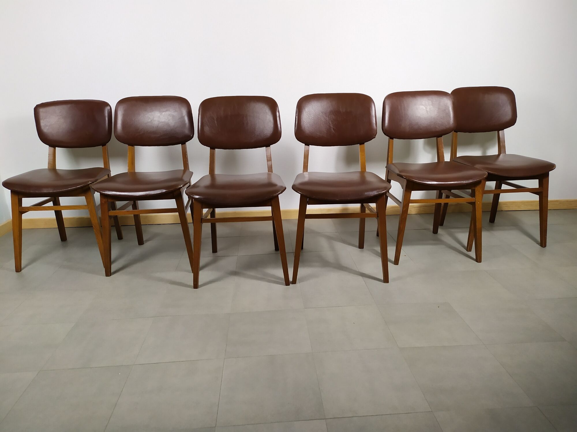Suite de 6 chaise bois skaï marron brus vintage année 50 - 60