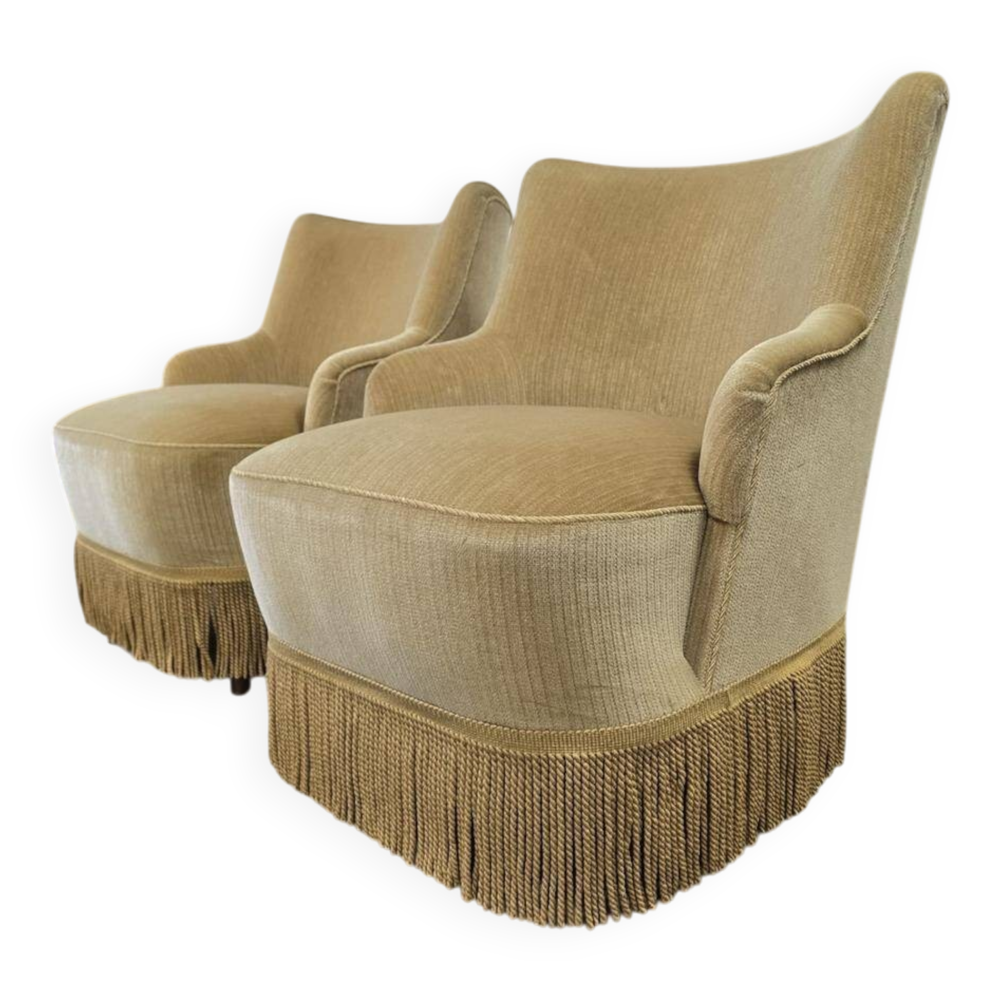 Set of 2 vintage 'gold' armchairs with fringes.