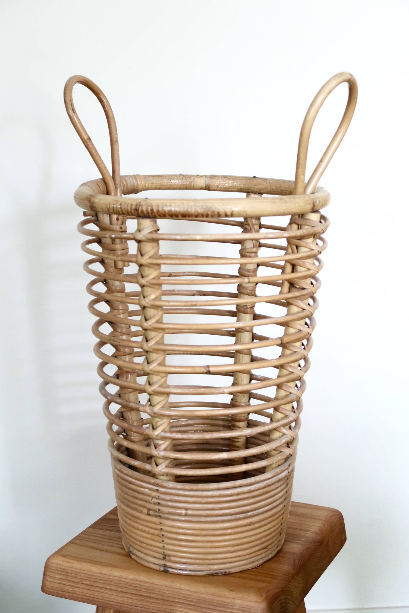 Porte parapluie en bambou et rotin, années 50