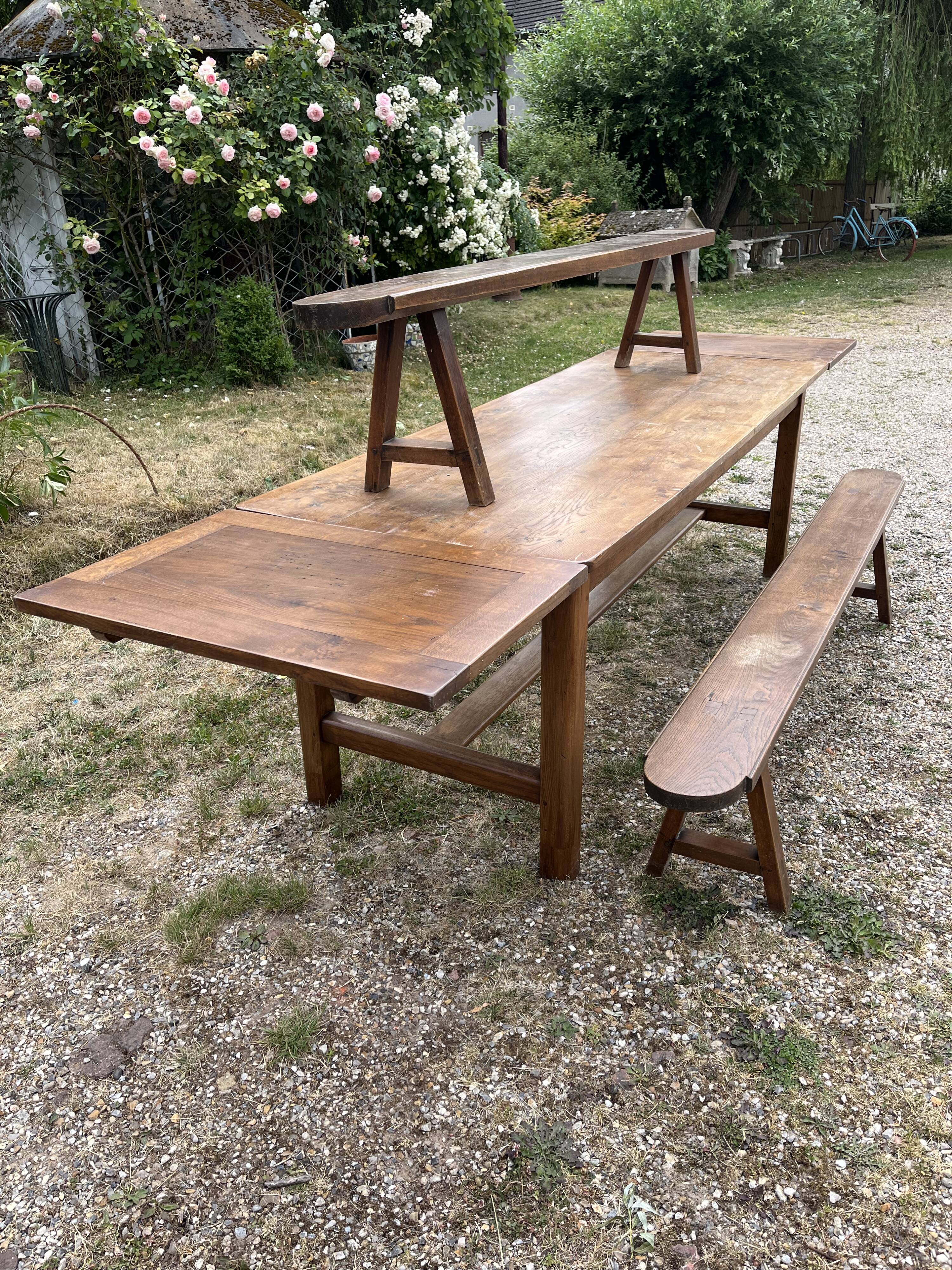 Large oak farmhouse table 3.18m