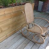 Rocking-chair en cannage