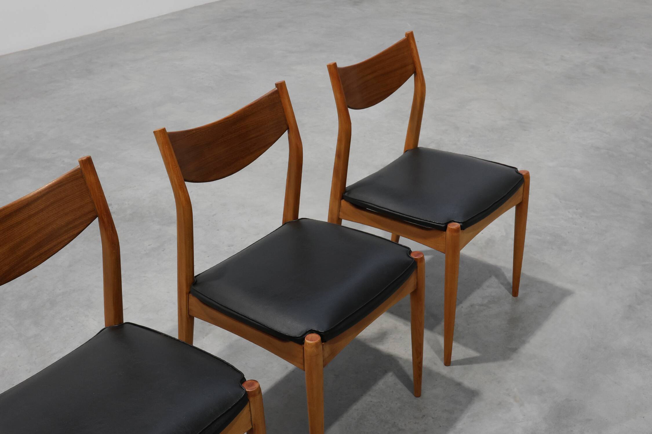 Set of Six Mid-Century Modern Belgian Teak Dining Chairs, 1960s
