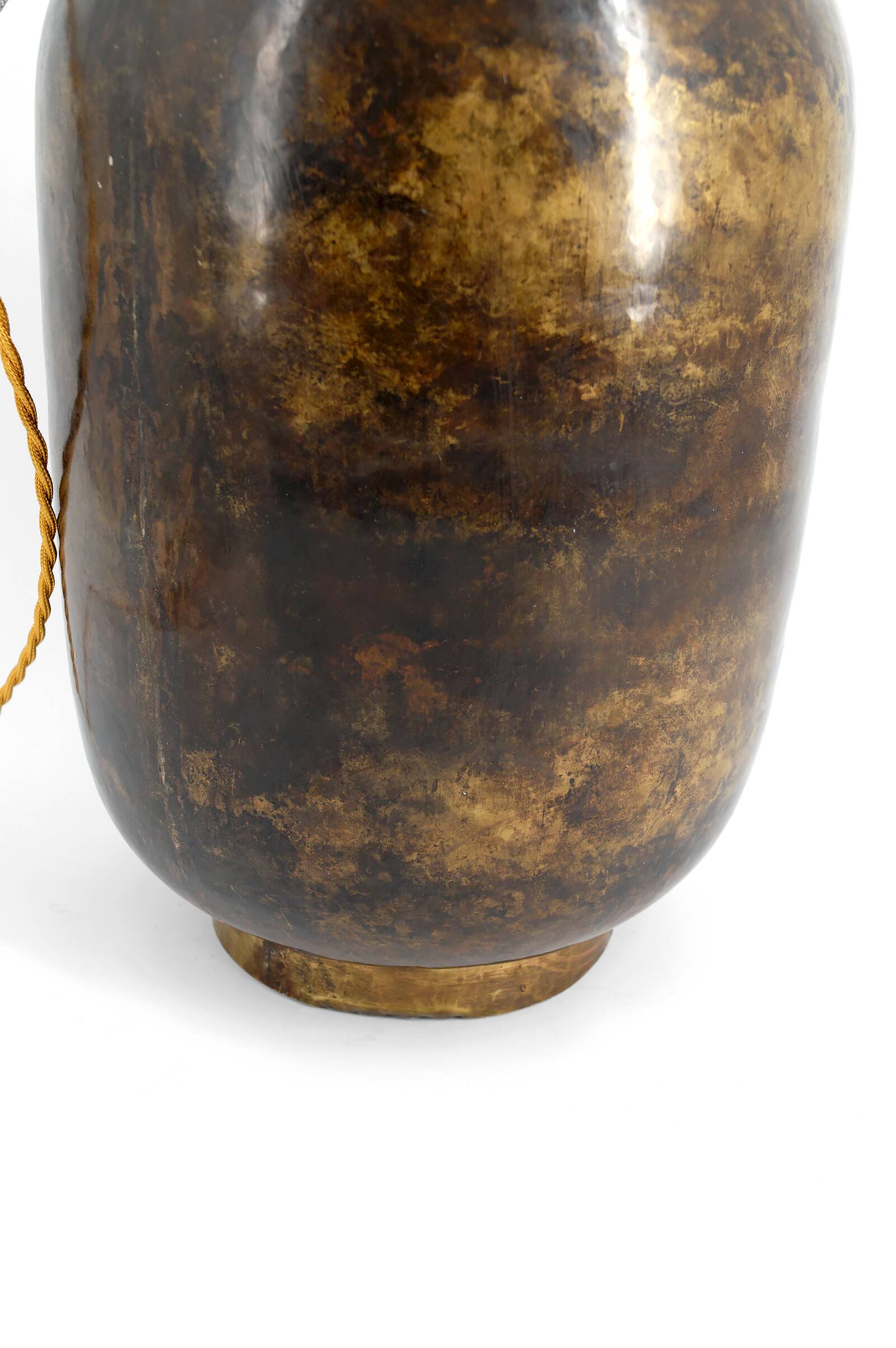 Art Deco modernist lamp in patinated brass, circa 1930.