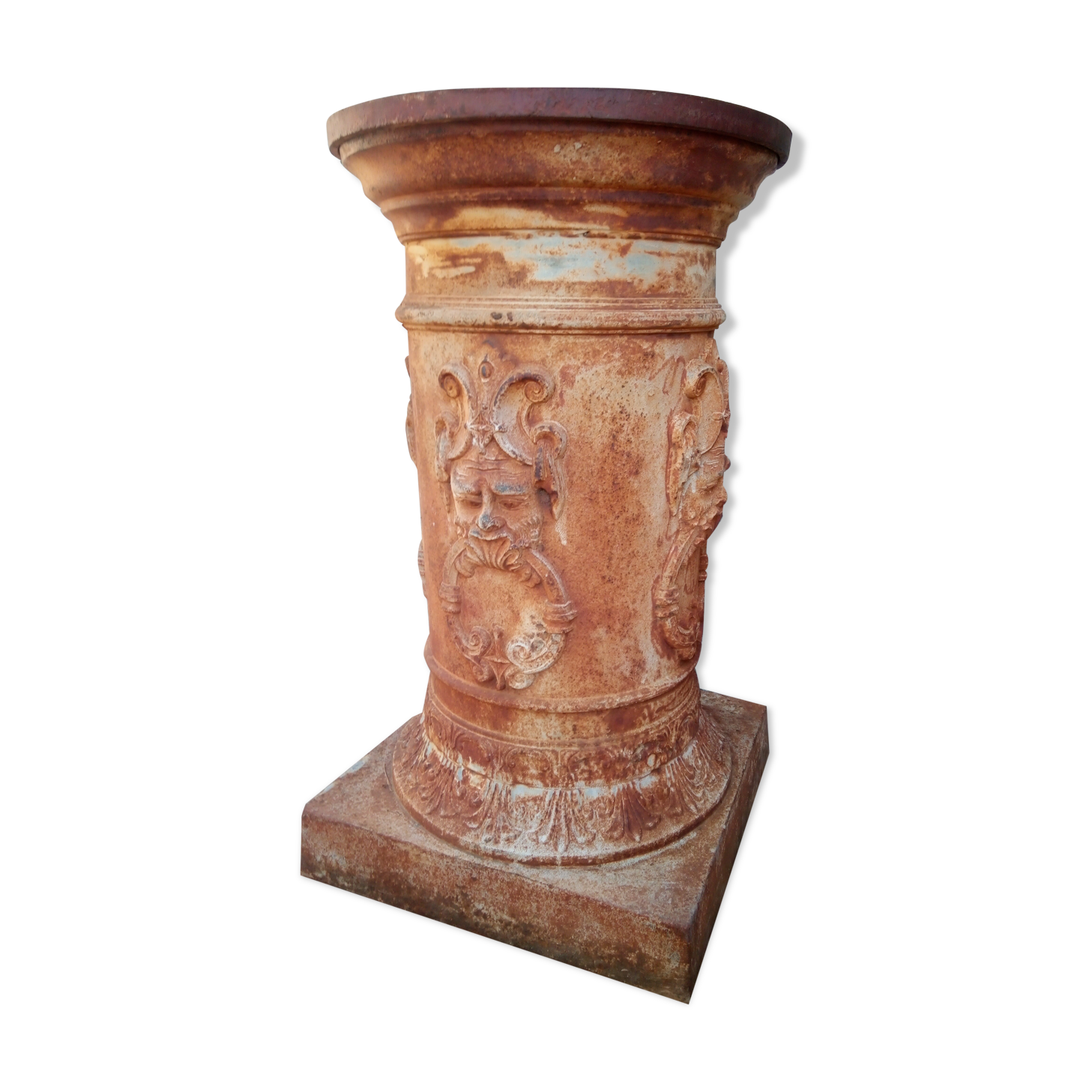 Ancient garden column, pedestal, iron cast. 19th. 85 A.M.