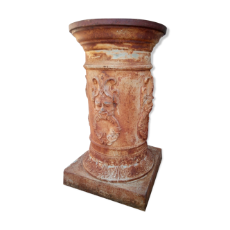 Ancient garden column, pedestal, iron cast. 19th. 85 A.M.